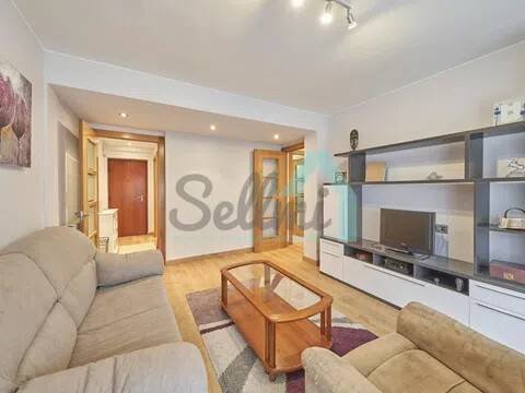 Piso de 80 m² en Oviedo