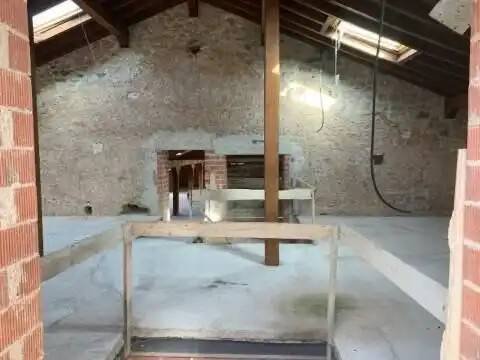 Pis de 1372 m² a Reocín