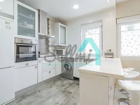 Piso de 93 m² en Oviedo