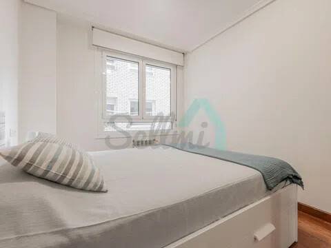 Piso de 49 m² en Oviedo
