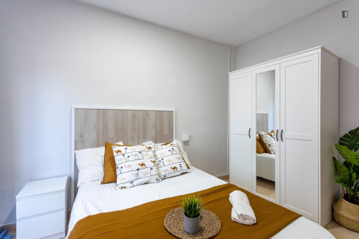 Chambre à louer, Valence