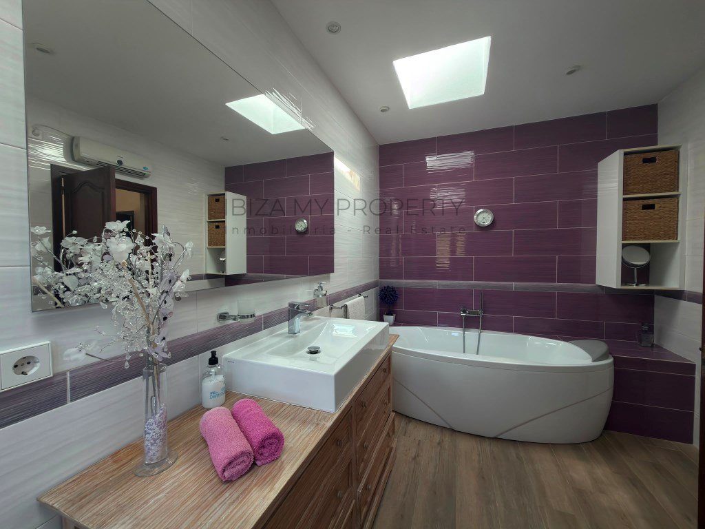 Haus 250 m² in Sant Josep de sa Talaia