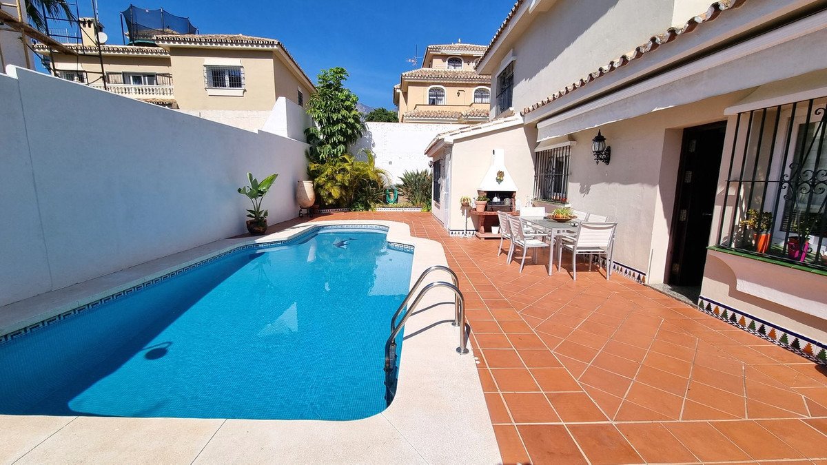 Casa de 593 m² en Luque