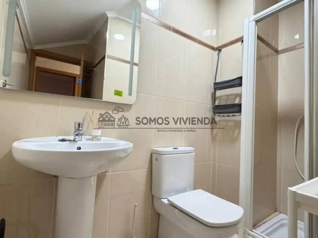 Piso de 95 m² en Ourense