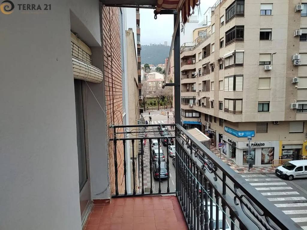 Piso de 95 m² en Jaén