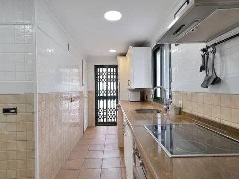 House 230 m² in Casares