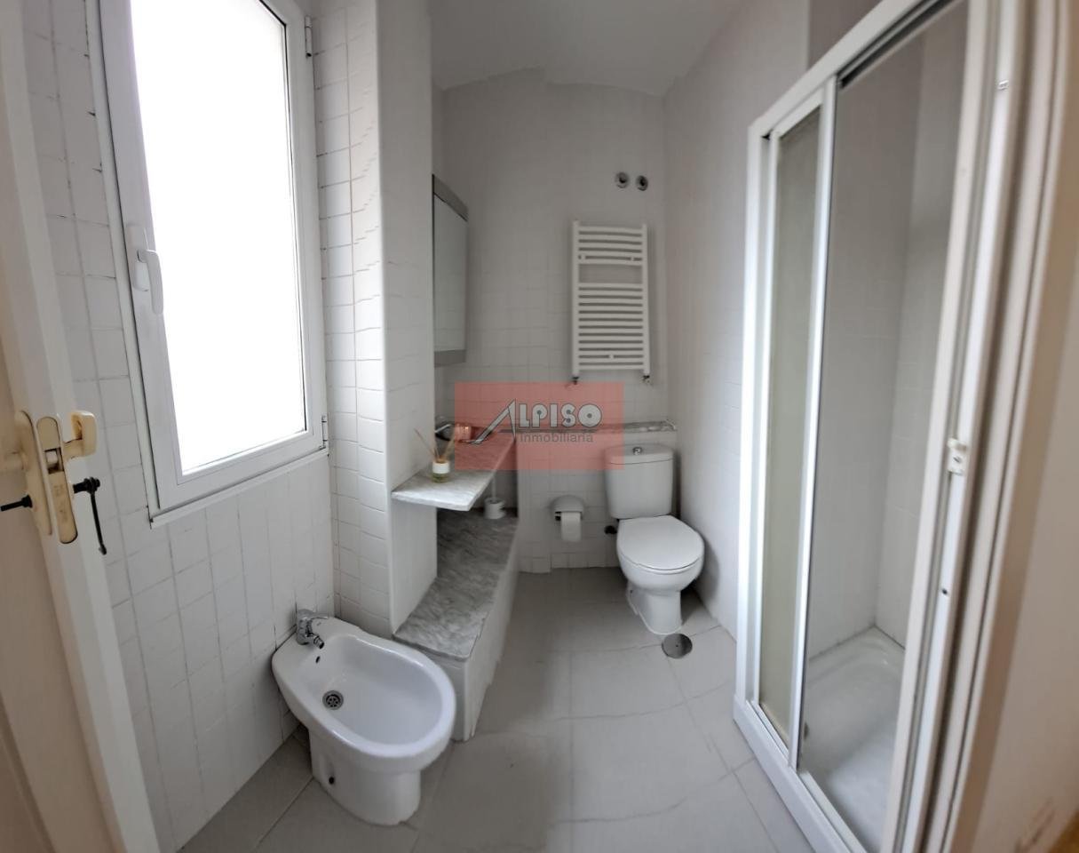 Piso de 70 m² en Ourense