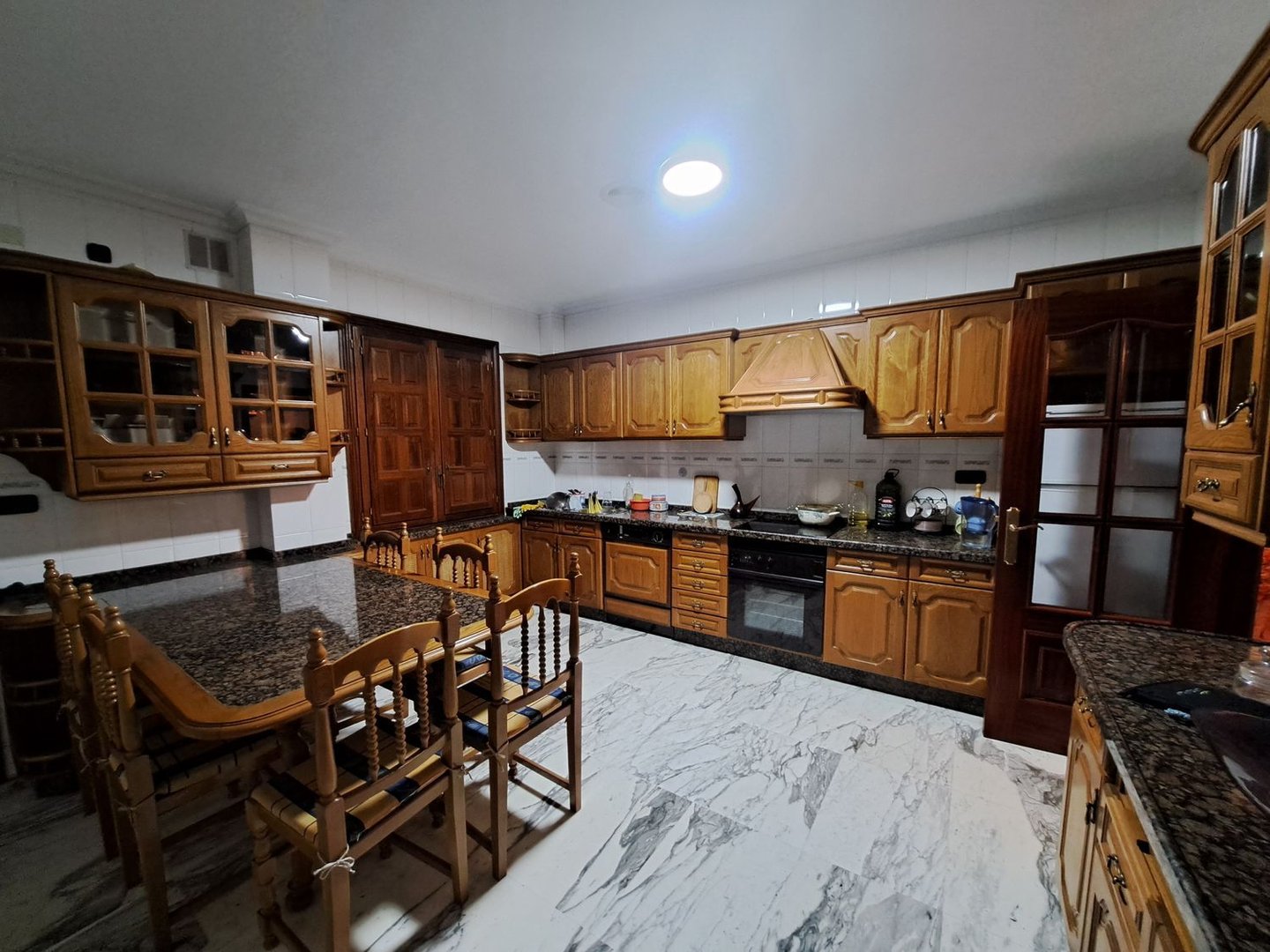 Casa de 494 m² a Teo