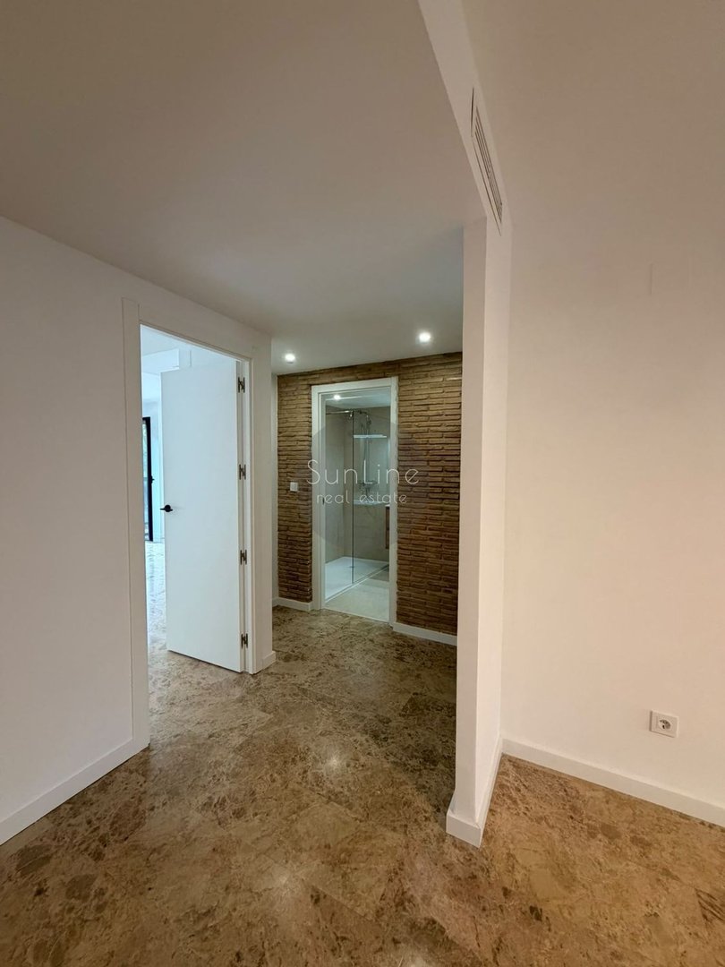 Wohnung 161 m² in Valencia