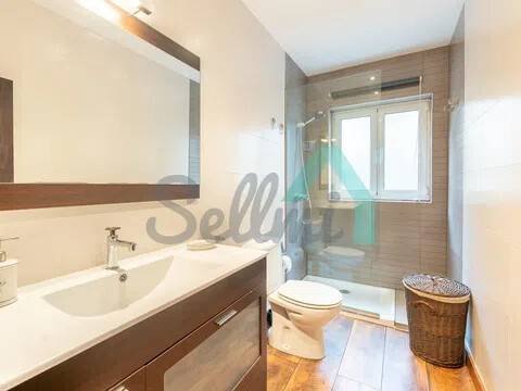 Piso de 126 m² en Oviedo