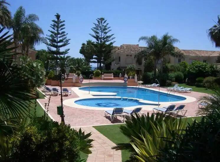 Casa de 180 m² en Estepona