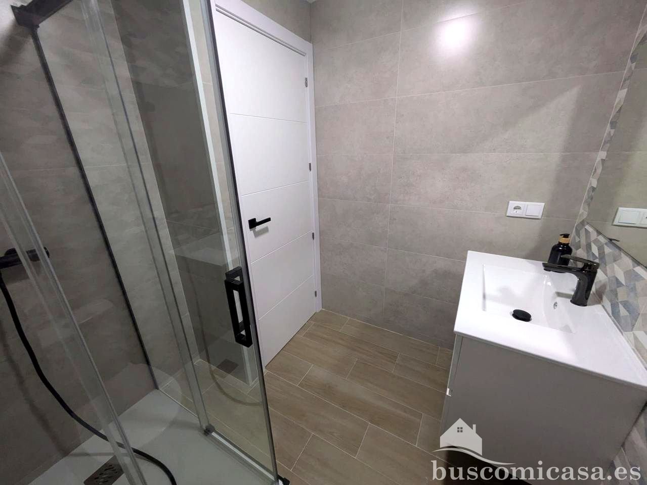 Habitació de lloguer, Linares