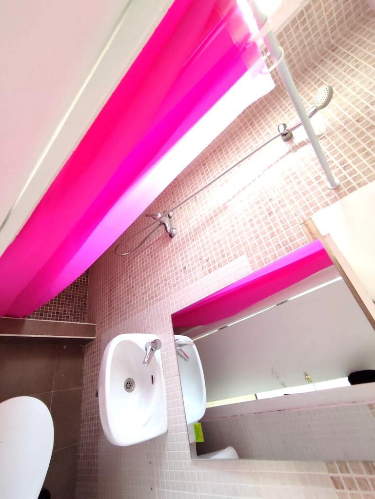 Habitación 310 m², Granada