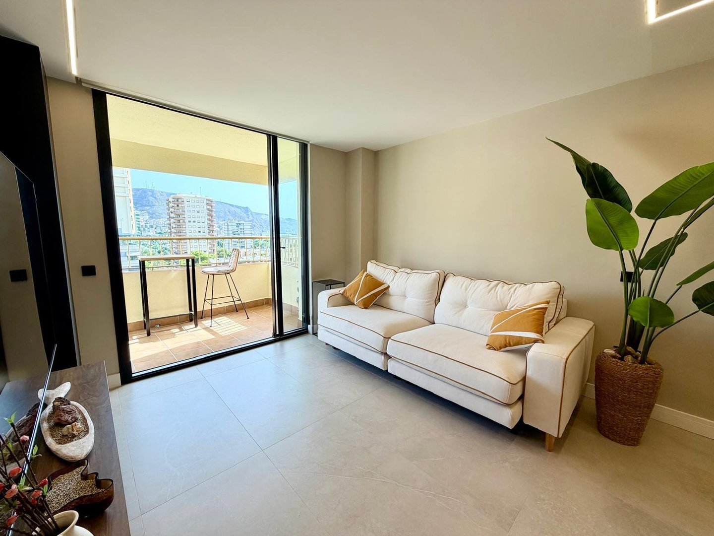 Wohnung 65 m² in Roquetas de Mar