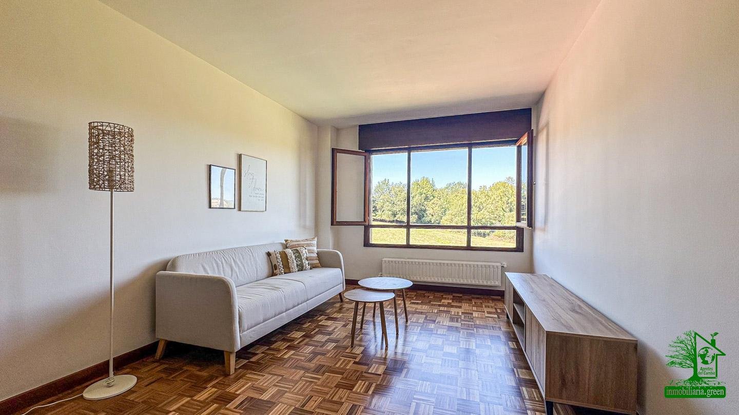 Piso de 94 m² en Oviedo