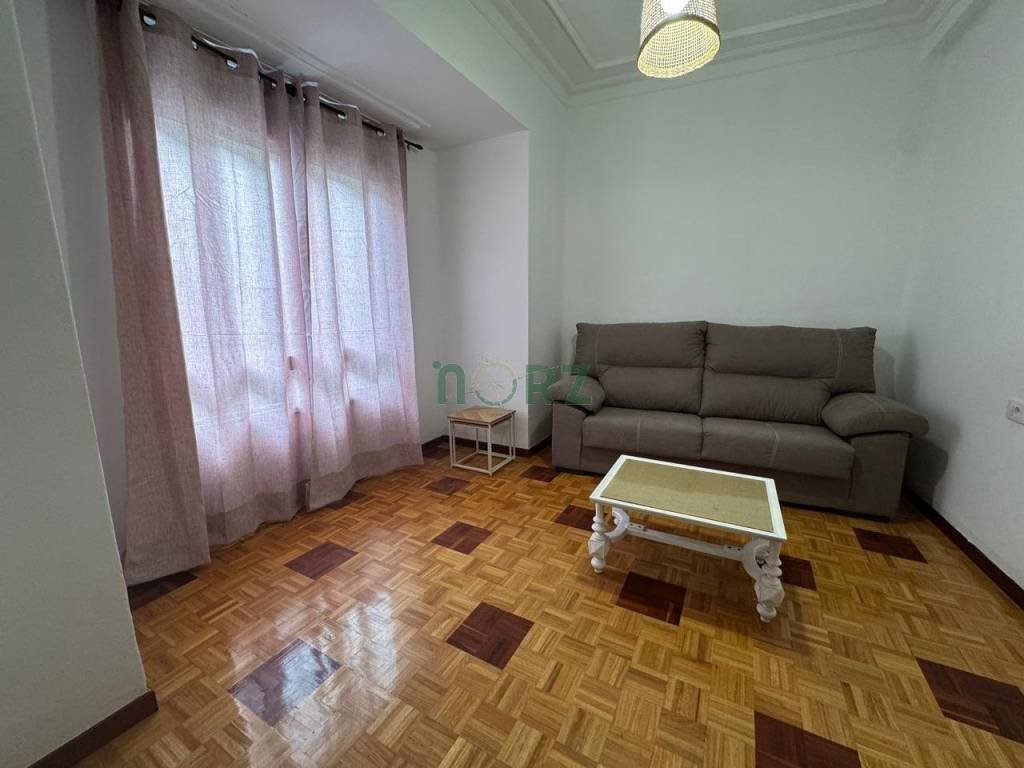 Piso de 112 m² en Ourense