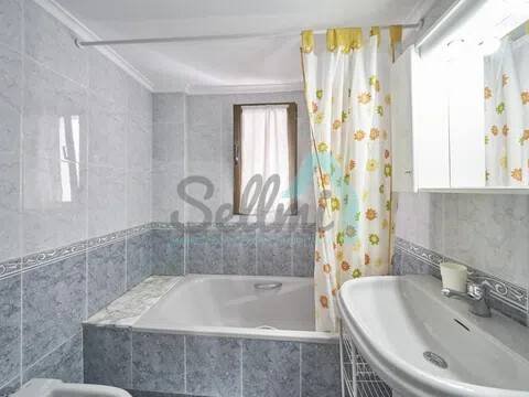 Piso de 86 m² en Oviedo