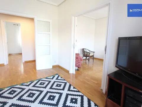 Piso de 100 m² en Sevilla