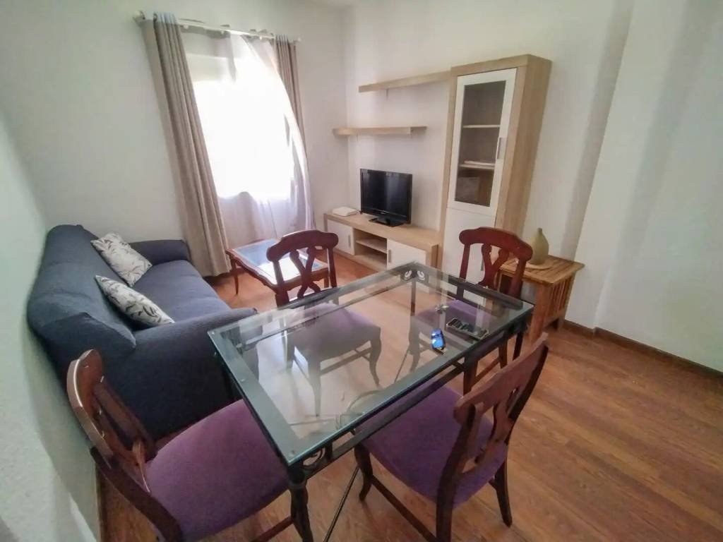 Piso de 85 m² en Cádiz
