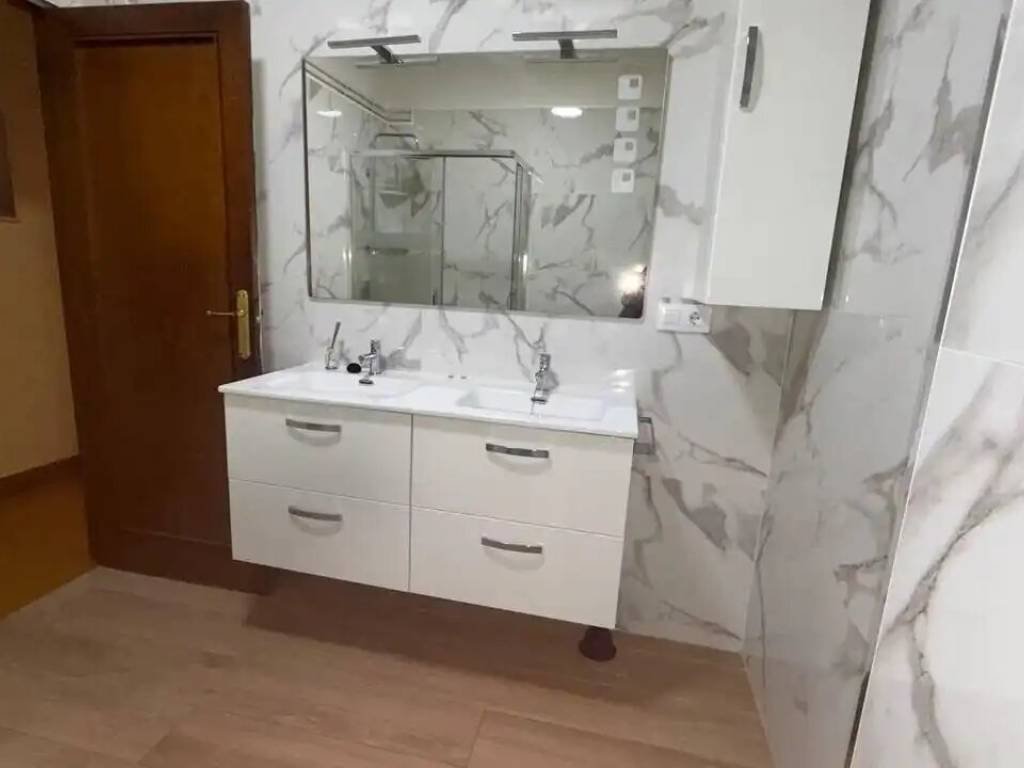 Piso de 95 m² en Ourense