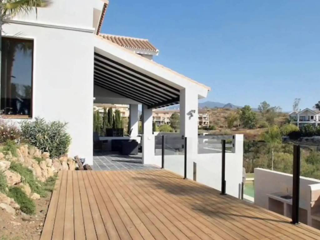 Casa de 340 m² en Estepona