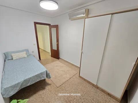 Wohnung 90 m² in Valencia