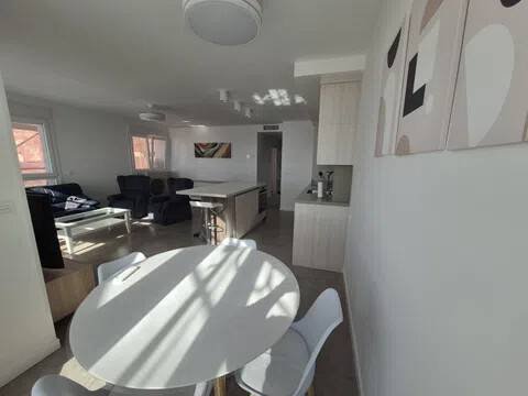 Piso de 90 m² en Almería