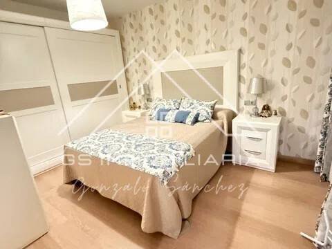 Piso de 90 m² en Lucena