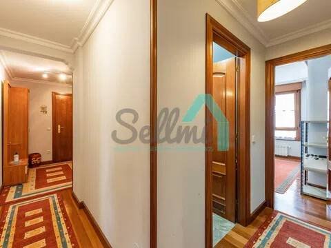 Piso de 100 m² en Oviedo