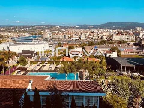 Piso de 240 m² en Poio