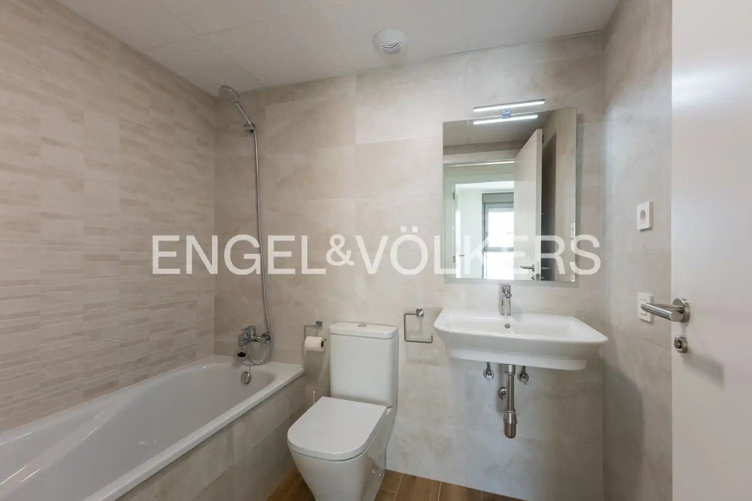 Appartamento 111 m² a Valencia