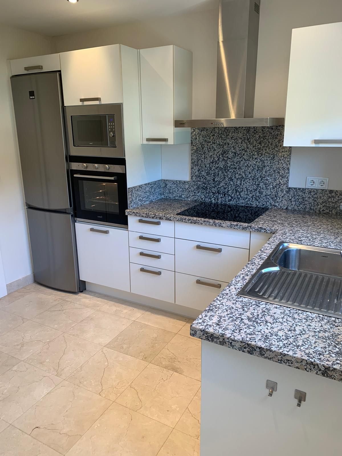 Wohnung 150 m² in Benahavís