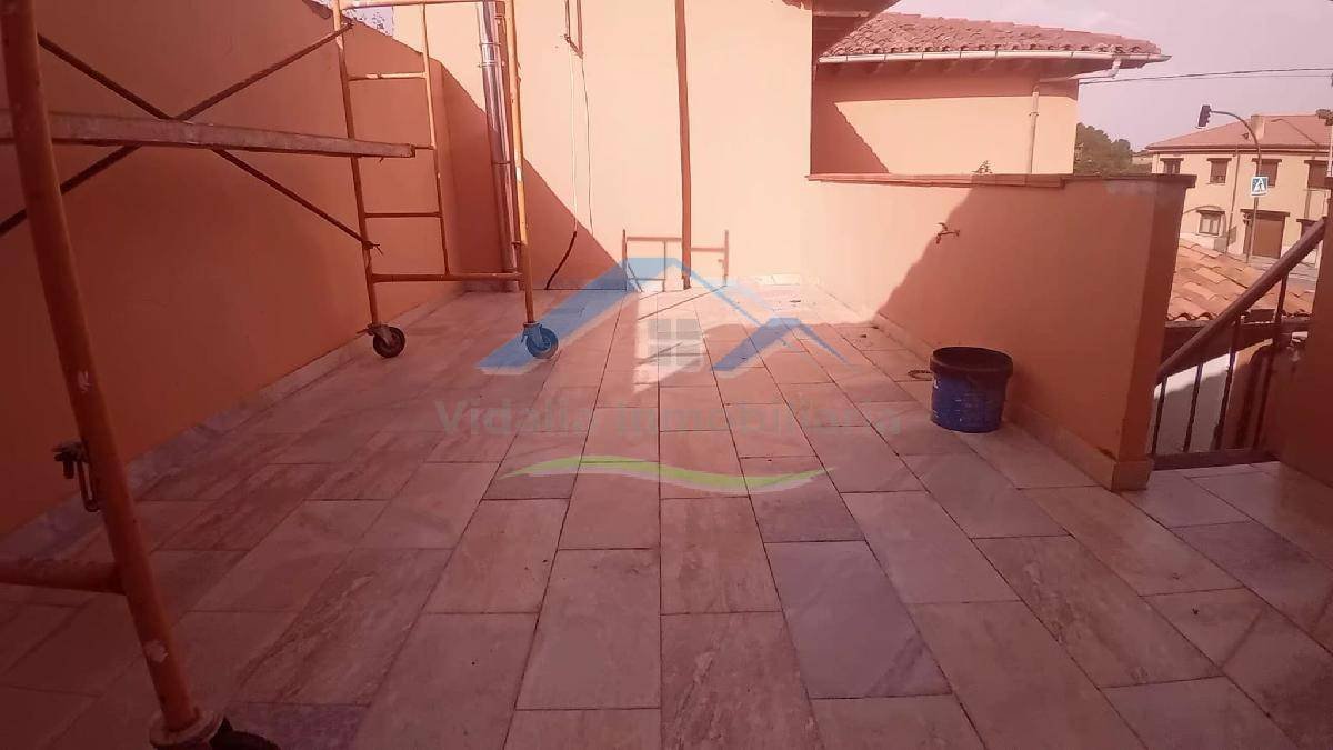 Piso de 85 m² en Valverde de la Virgen