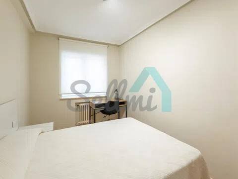 Piso de 64 m² en Oviedo