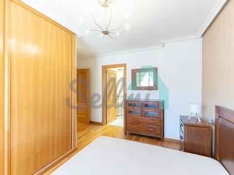 Pis de 117 m² a Oviedo