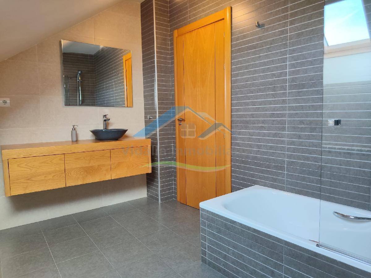 Piso de 172 m² en Valverde de la Virgen