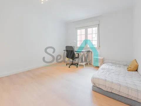 Piso de 166 m² en Oviedo