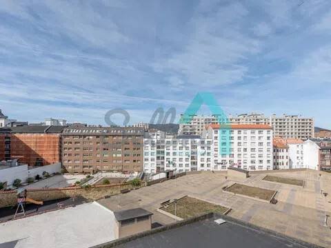 Piso de 106 m² en Oviedo