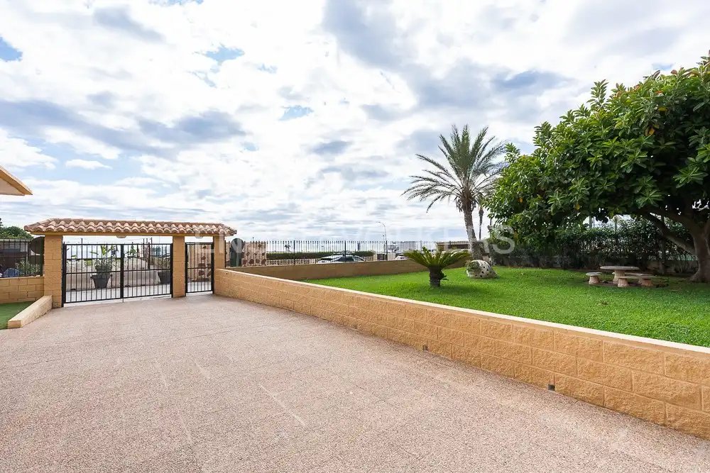 Piso de 95 m² en Puebla de Farnáls