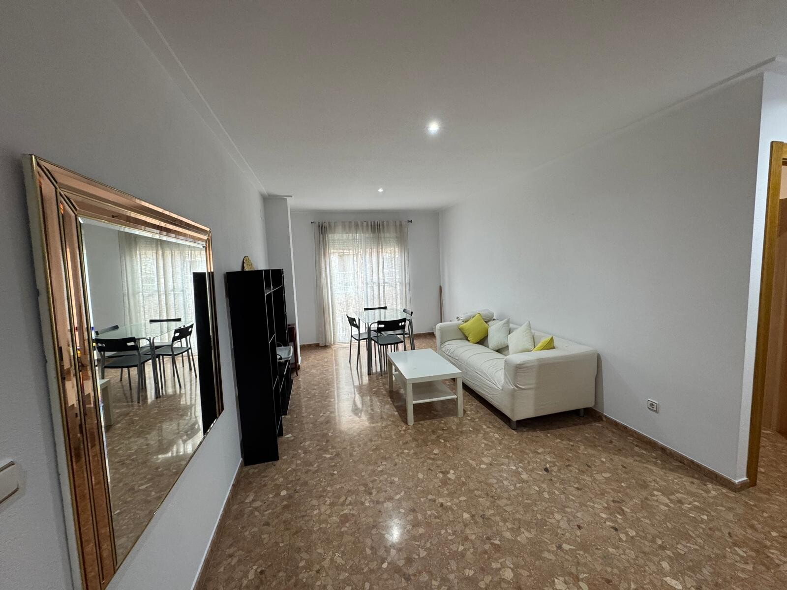 Piso de 65 m² en Elche