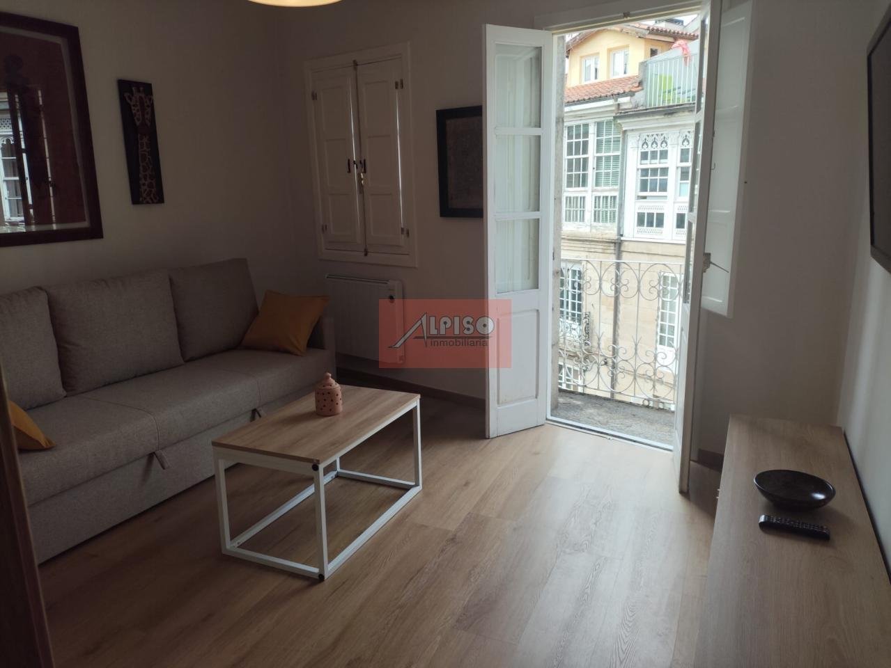 Piso de 65 m² en Ourense