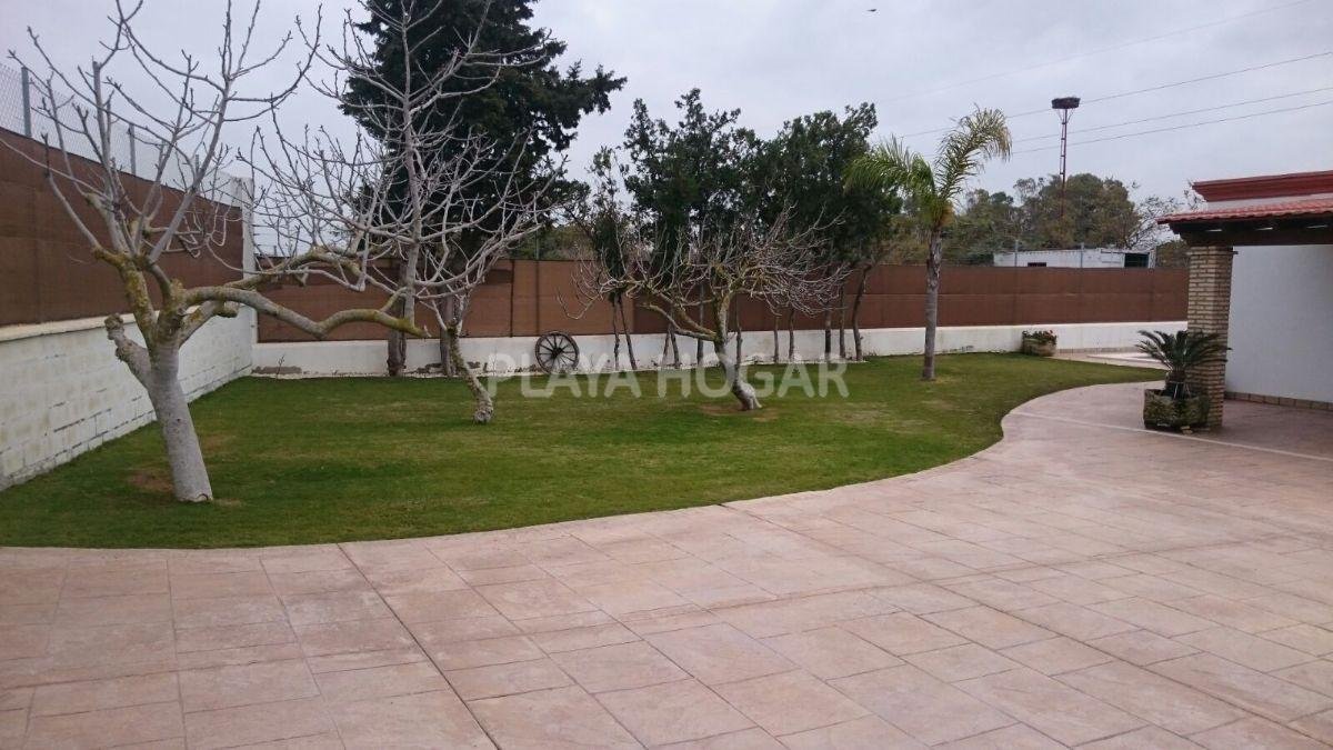 Casa de 90 m² en Rota
