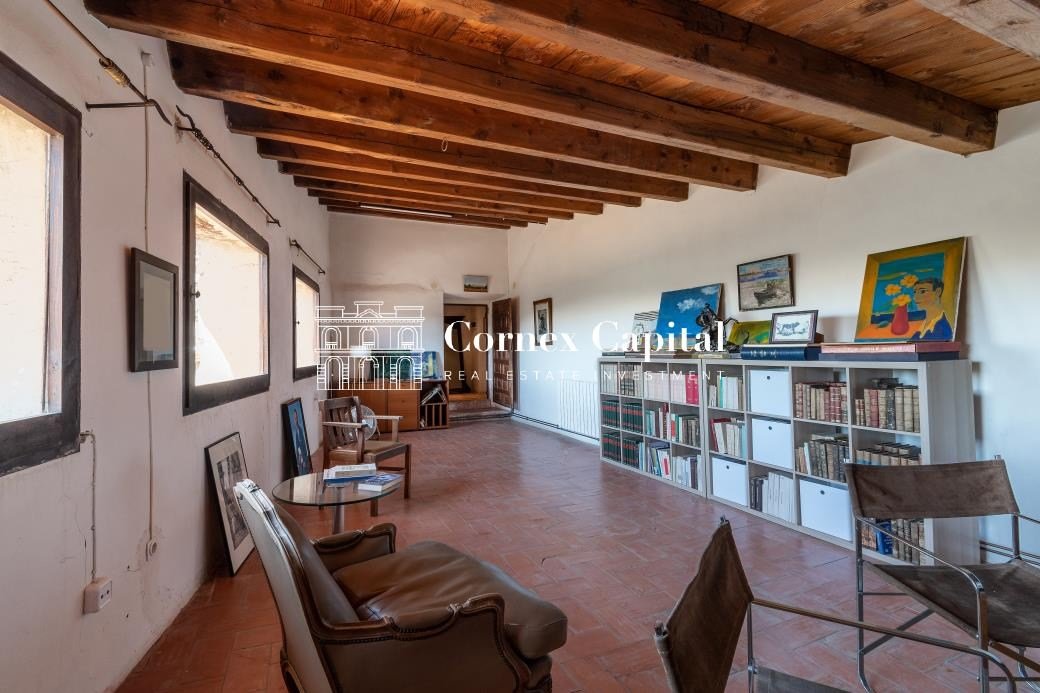 Piso de 1000 m² en Rupià