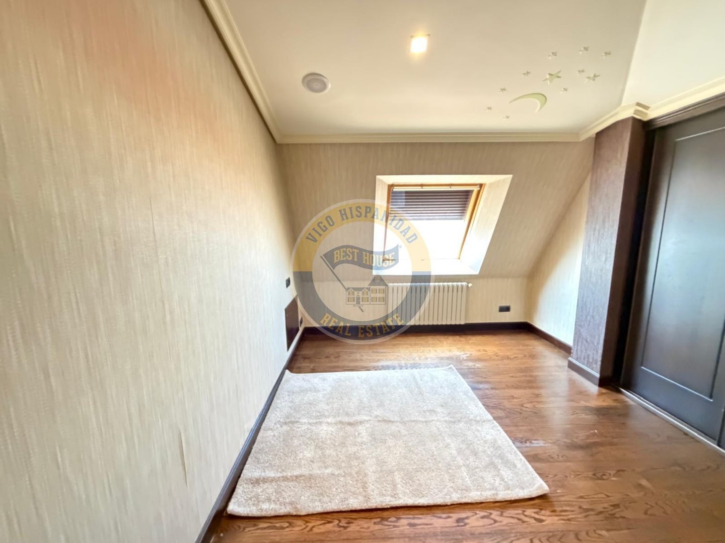 Piso de 250 m² en Vigo