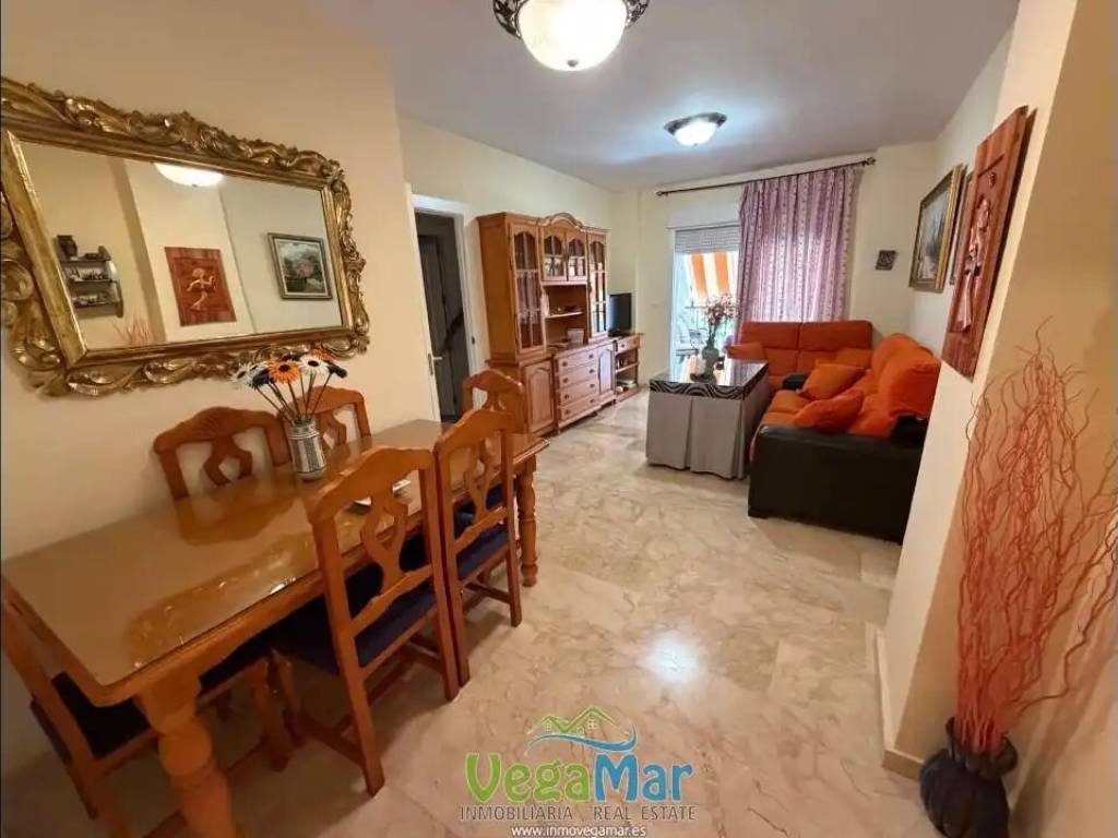 Wohnung 80 m² in Almuñécar