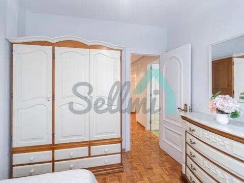 Piso de 107 m² en Oviedo