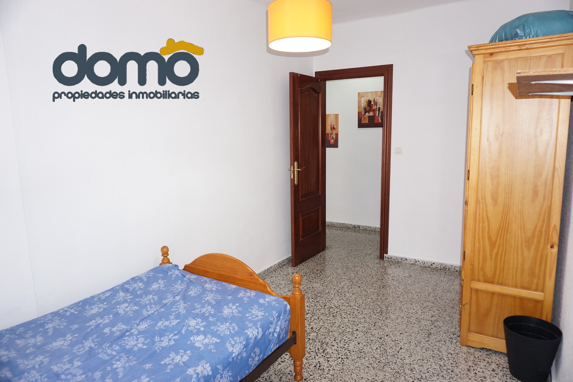 Piso de 90 m² en Granada