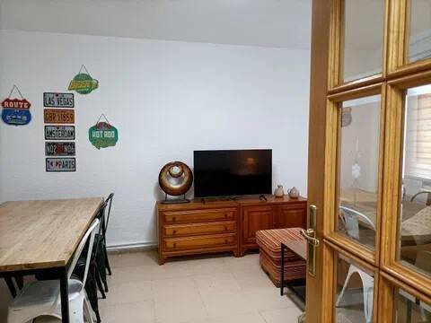 Habitación 240 m², La Almunia de Doña Godina
