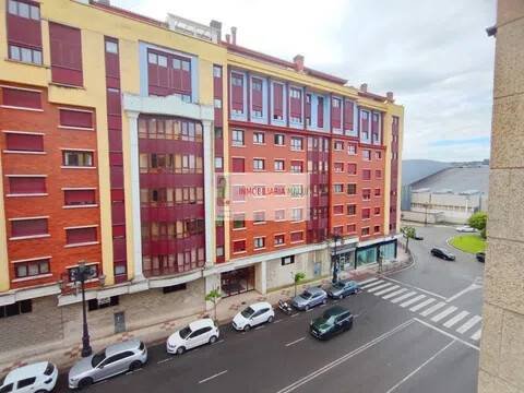 Pis de 64 m² a Oviedo