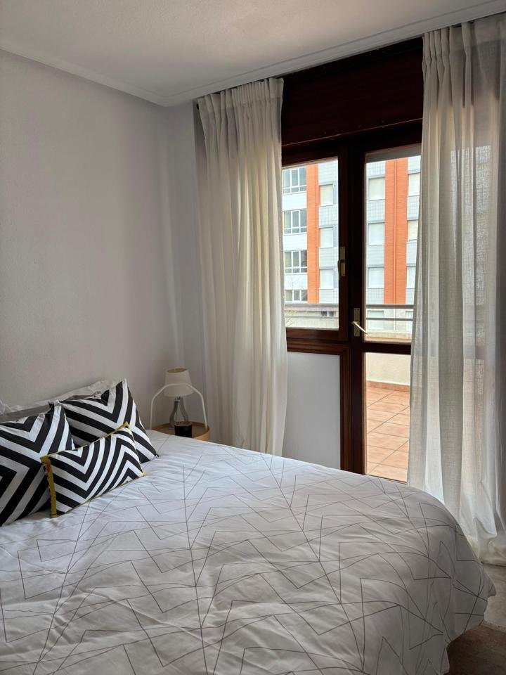 Piso de 100 m² en Laredo